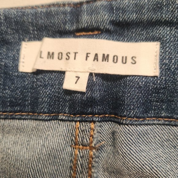 Paper bag jeans with blue jean material matching tie belt - Picture 4 of 7